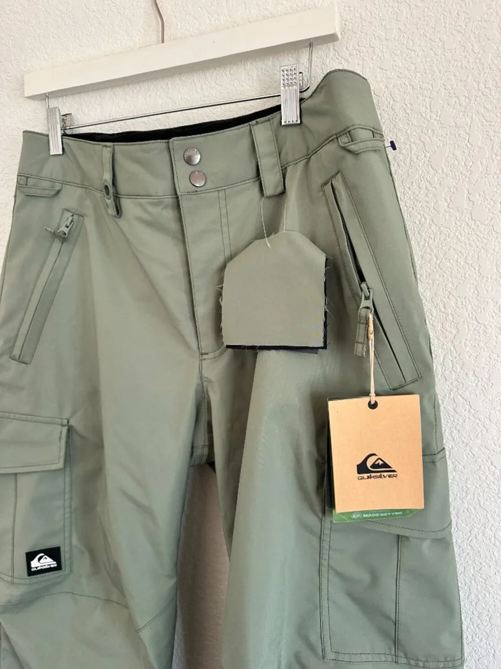 NWT Quicksilver Ski / Snowboard Pants, Olive Green, Medium